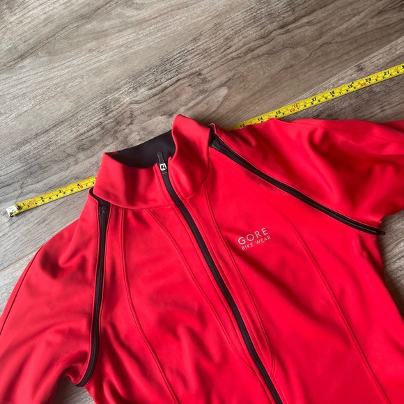 Gore convertible bike wear woman’s nwot top size small removable sleeves - Picture 16 of 16